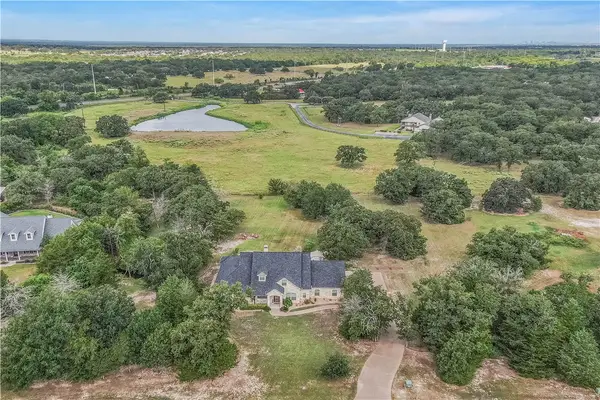 4848 Stony Brook, College Station, TX 77845