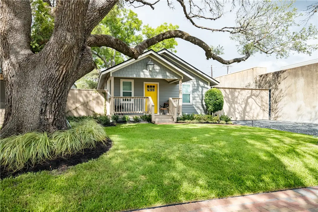 2709 S College Avenue, Bryan, TX 77801 - #1