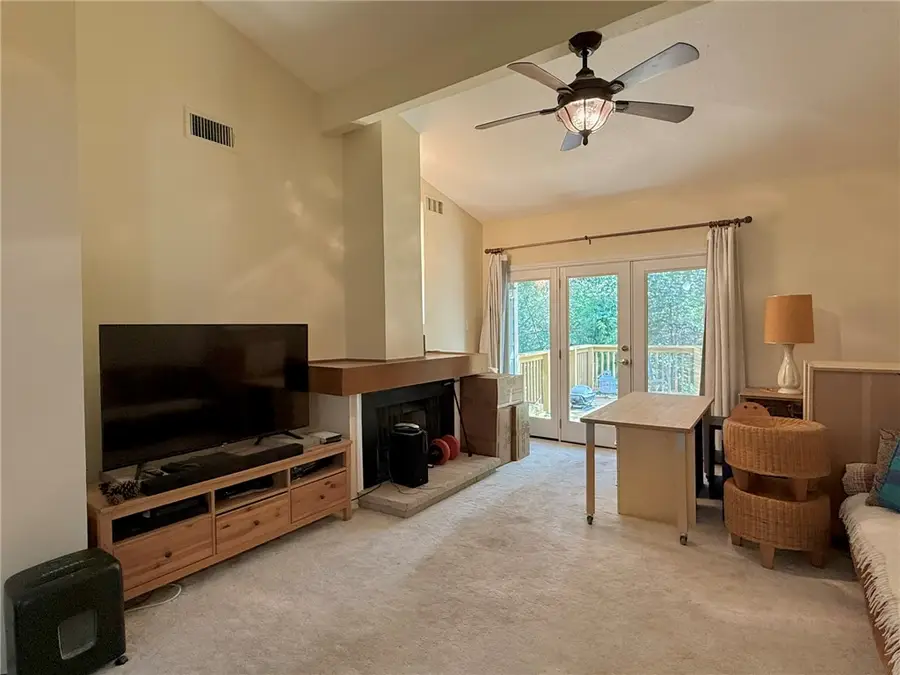 2800 Longmire Drive #19, College Station, TX 77845 - #3
