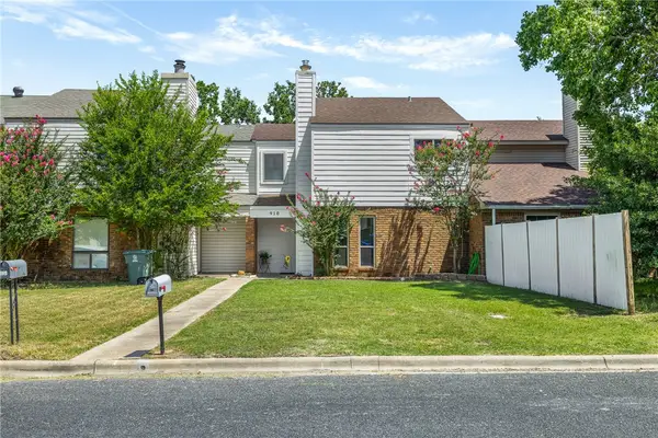 910 Navidad Street, Bryan, TX 77801