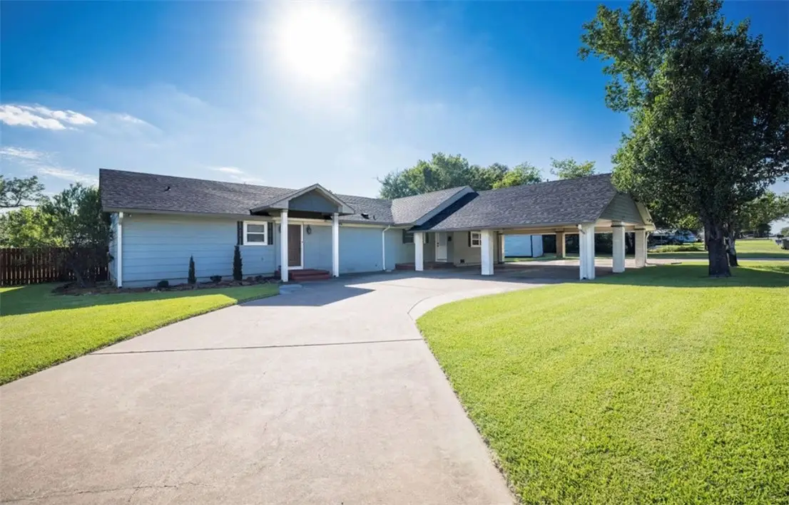 116 North Hearne St, Franklin, TX 77856 - #1