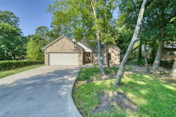 1112 Holly Springs, Huntsville, TX 77320
