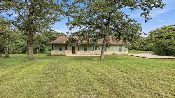 2033 Pauline Lane, Caldwell, TX 77836