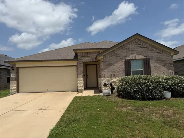 8024 Front Nine Lane, Navasota, TX 77868