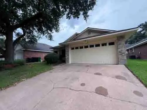 303 Scenic Brook, Brenham, TX 77833 - #2
