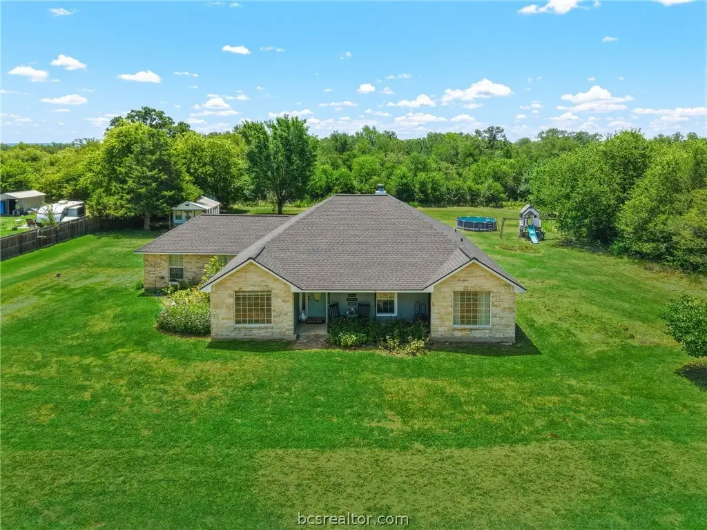 10747 Whispering Oaks Drive, Hearne, TX 77859 - #1