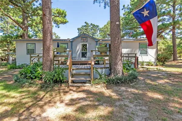 422 Private Road 7051, Milano, TX 76556