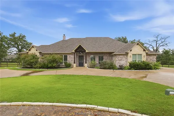 10225 Cambridge Drive, Iola, TX 77861