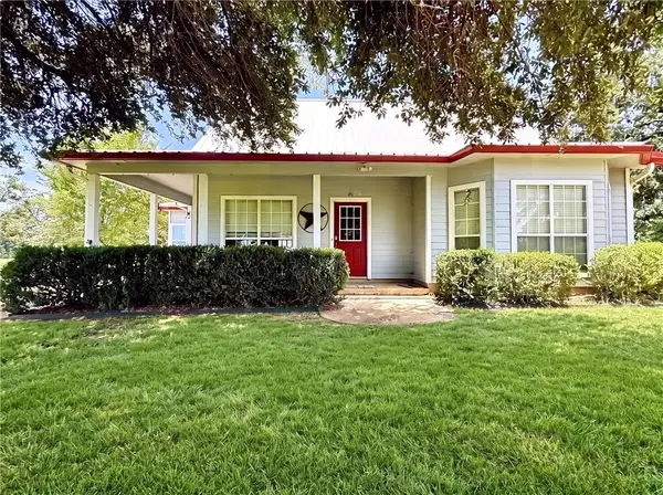 2431 Pr 2010, Centerville, TX 75833