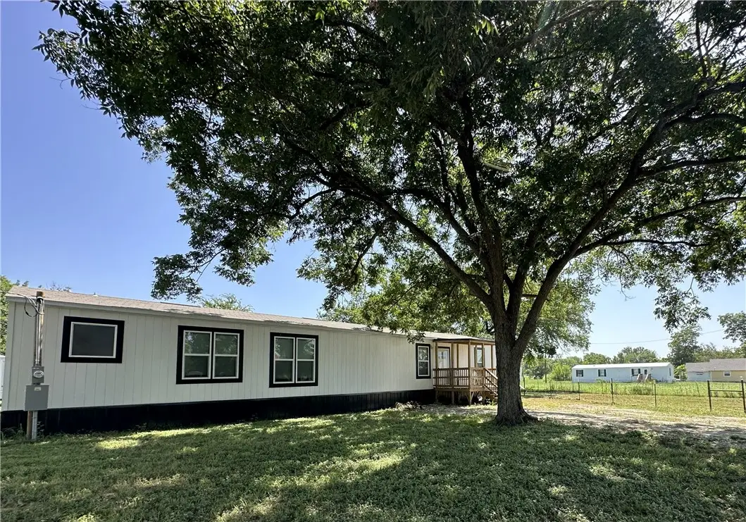 404 E Collins Street, Bremond, TX 76629 - #1