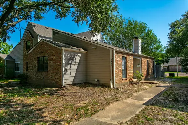 2505 Cross Timbers Drive, College Station, TX 77840