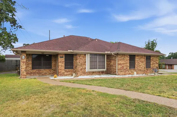 3727 Ravenwood Drive, Bryan, TX 77802