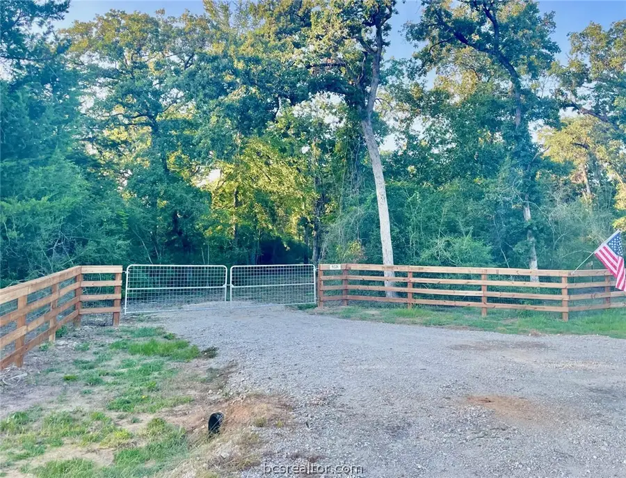 9226 Stetson Drive, Normangee, TX 77871 - #2