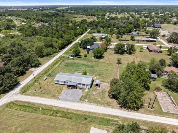 7470 Dallas Street, Iola, TX 77861