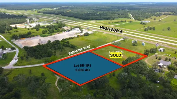 1177 Paradise Way, Navasota, TX 77868