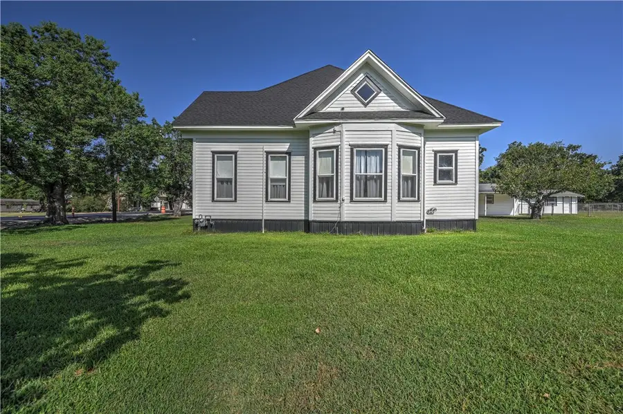216 E Collins Street, Bremond, TX 76629 - #3