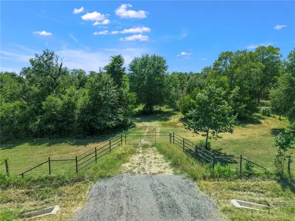 13849 Ferrill Creek Road, Bryan, TX 77808