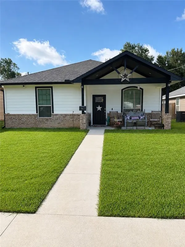 707 W Evans Street, Hearne, TX 77859