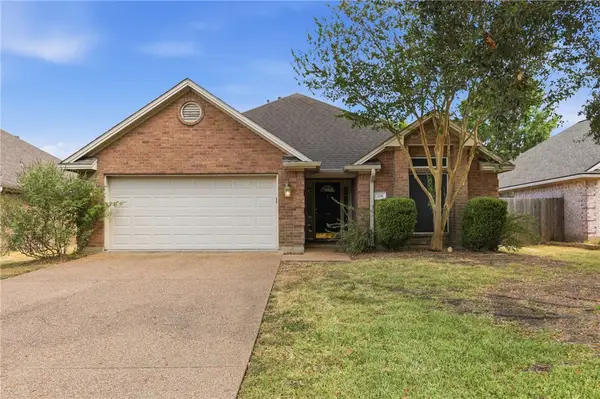 208 Bernburg Court, College Station, TX 77845