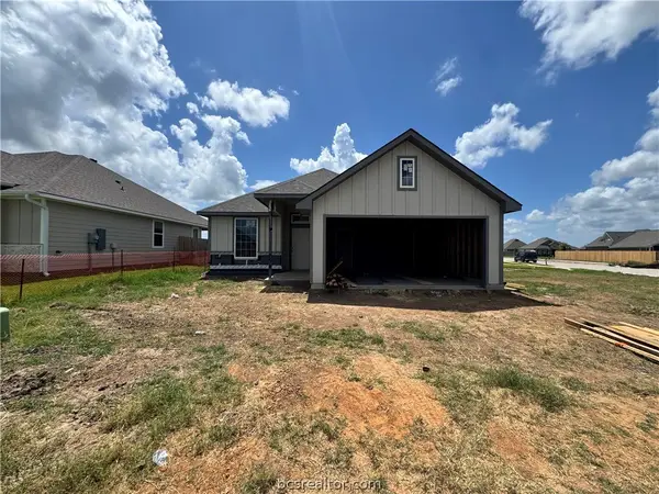 1527 Birdie Court, Navasota, TX 77868