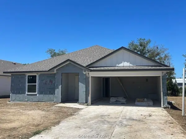 214 Paco Loop, Caldwell, TX 77836