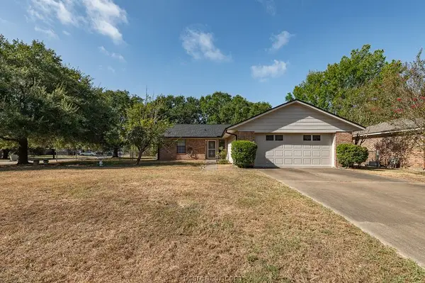 4210 Green Valley Drive, Bryan, TX 77802