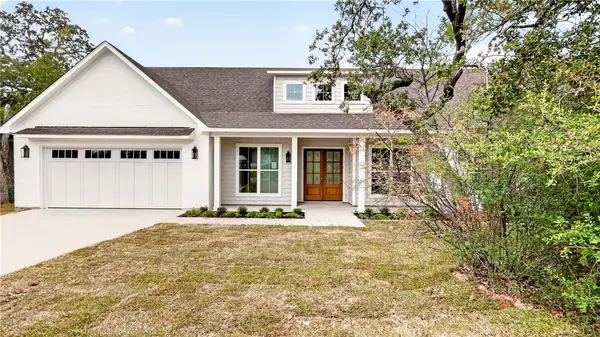 212 Greenway Drive, Bryan, TX 77801