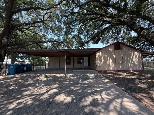 926 Millican Street, Navasota, TX 77868