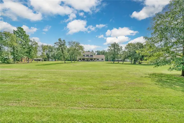 26 Woodland Hills Dr Drive, Huntsville, TX 77320