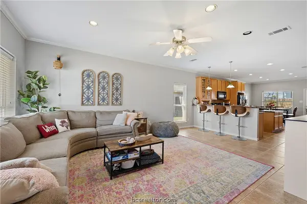 201 Richards Street, College Station, TX 77840