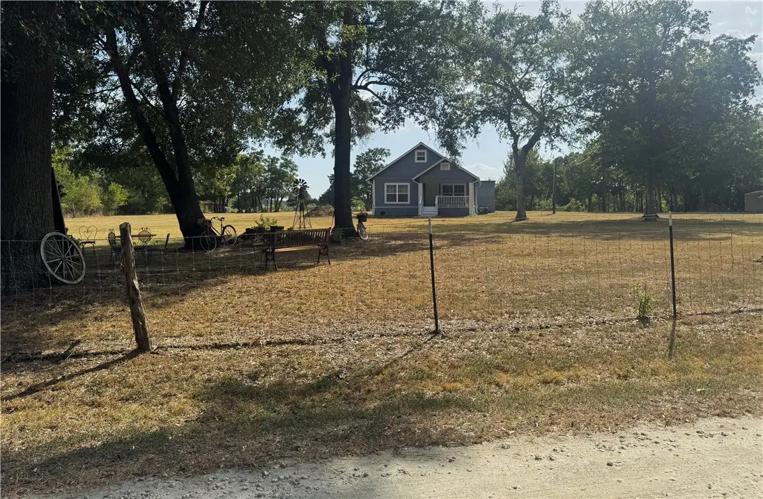 10390 Hedrick Road, Hearne, TX 77859 - #1