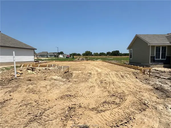 1920 Mcarthur Avenue, Bryan, TX 77803