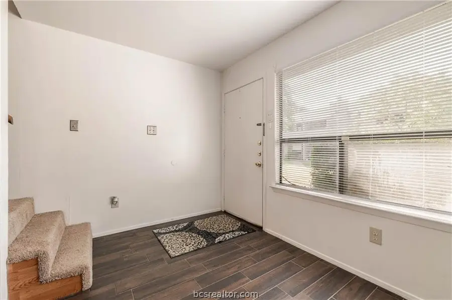 1902 Dartmouth Street #M1, College Station, TX 77840 - #2