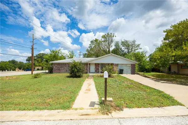606 N Moore Street, Caldwell, TX 77836