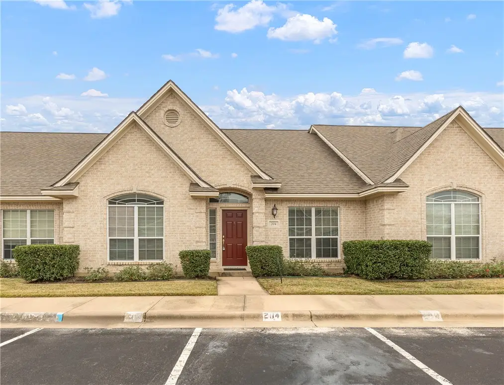 204 Fraternity Row, College Station, TX 77845 - #1