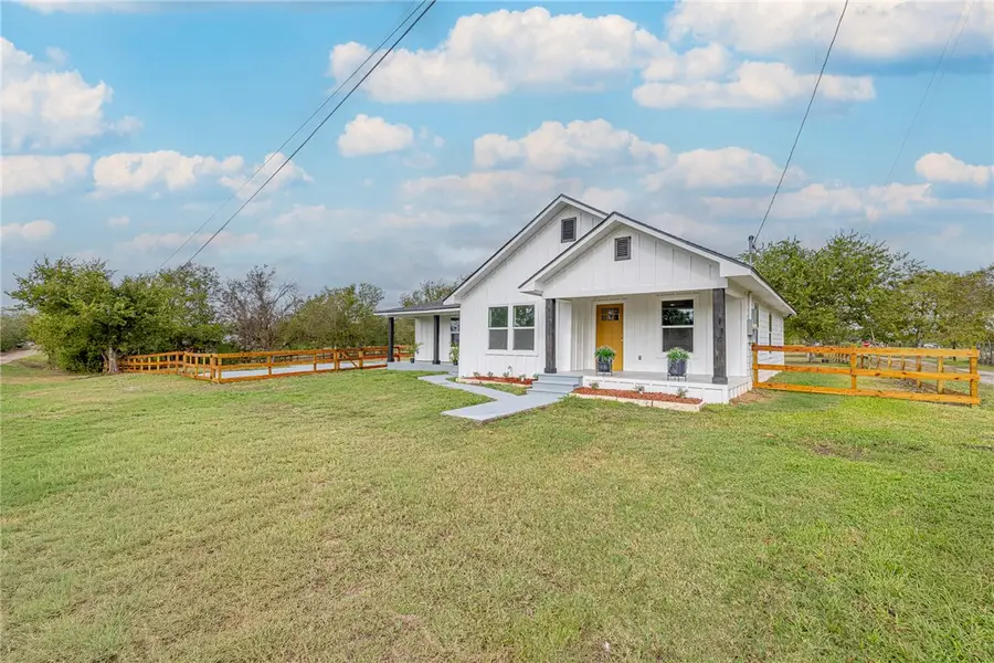 302 Southern Oaks Drive, Lyons, TX 77879 - #2