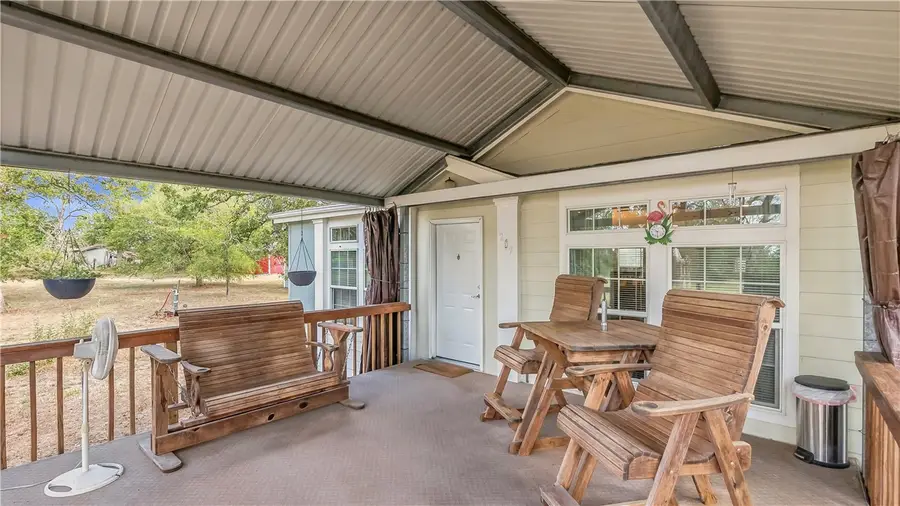 207 W Lois Lane, Somerville, TX 77879 - #3