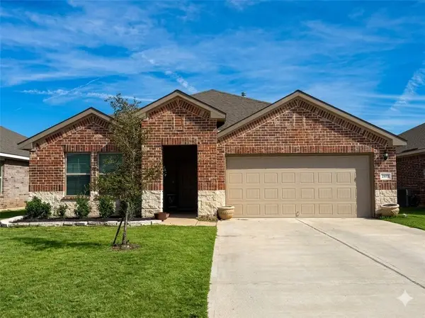 2415 Divot Lane, Navasota, TX 77868