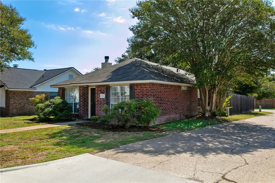 800 Camellia Court, College Station, TX 77840 - #2