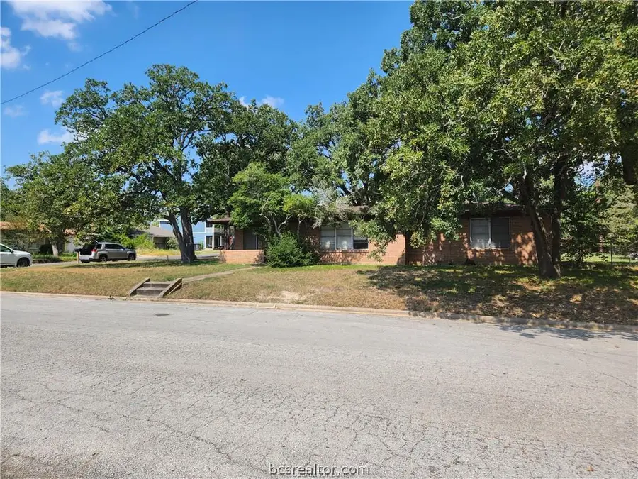 506 Clay Street, Bryan, TX 77801 - #2