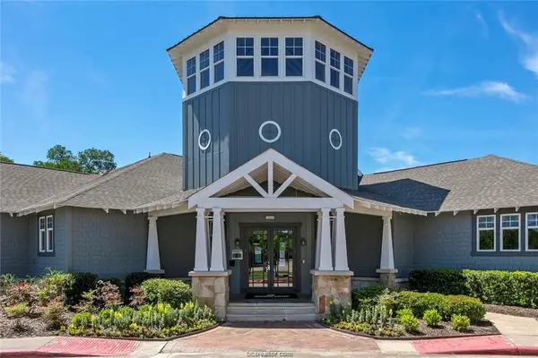 1725 Harvey Mitchell #634, College Station, TX 77840