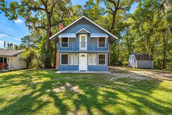16 Hickory Hollow, Huntsville, TX 77320