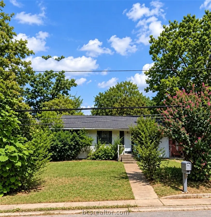 612 Freeman Street, Caldwell, TX 77836 - #2