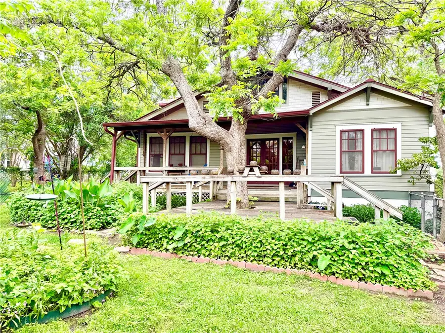 607 W Fox Street, Caldwell, TX 77836 - #3