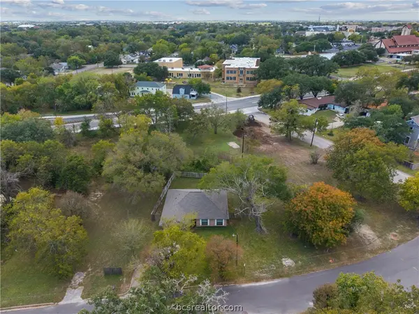 1003 E 24th Street, Bryan, TX 77803