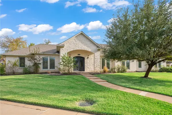3240 Walnut Creek Court, Bryan, TX 77807-4851