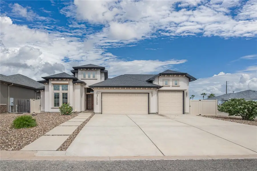 13646 Catamaran Drive, Corpus Christi, TX 78418 - Image #2