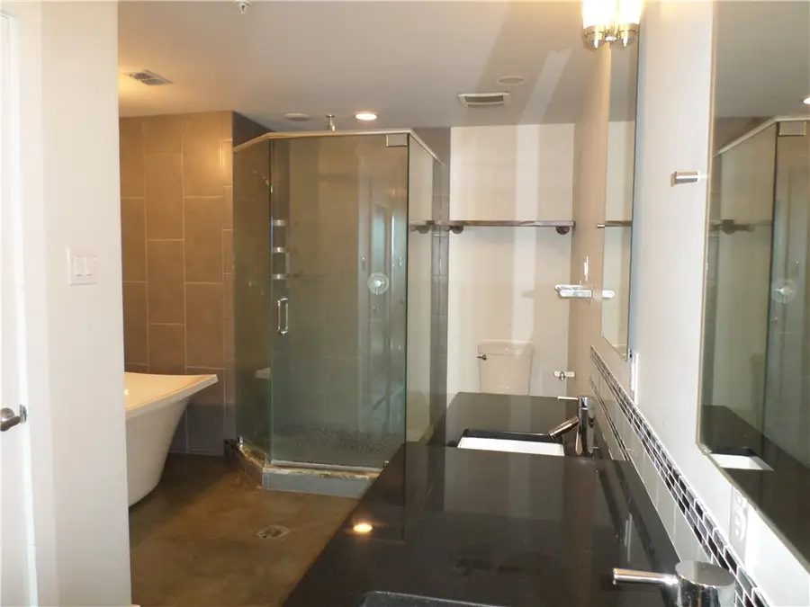 901 N Upper Broadway Street #306, Corpus Christi, TX 78401 - #2