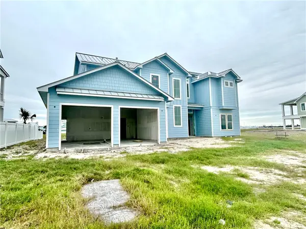 1053 North Isle Drive, Rockport, TX 78382