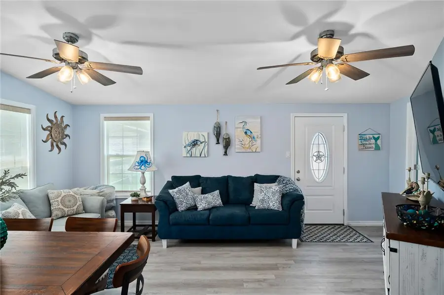 1403 S Mccampbell Street, Aransas Pass, TX 78336 - Image #3